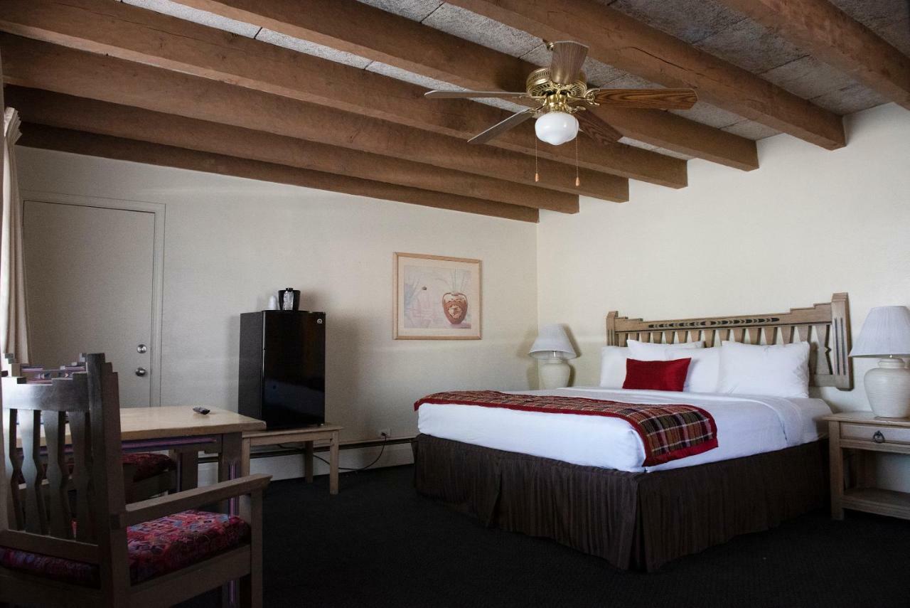 Kachina Lodge Resort And Meeting Center Taos Exteriör bild